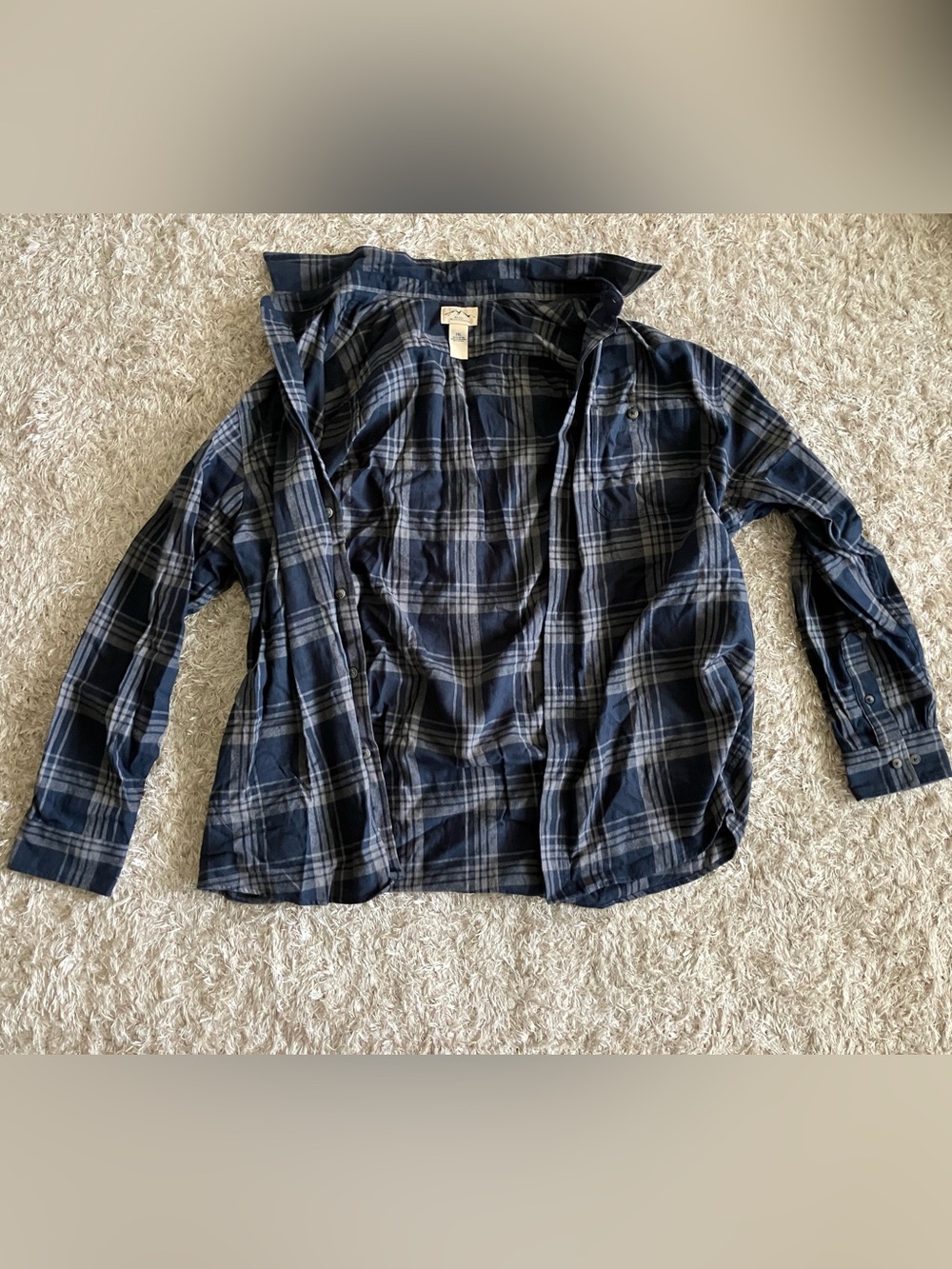Men's Navy Plaid Button-Down Shirt - Casual Long Sleeve